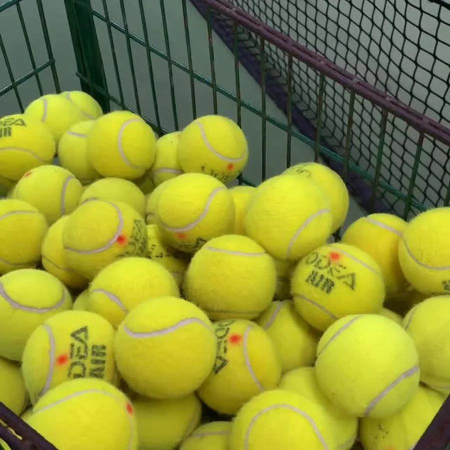 Comece a jogar tênis no HB Tennis Center