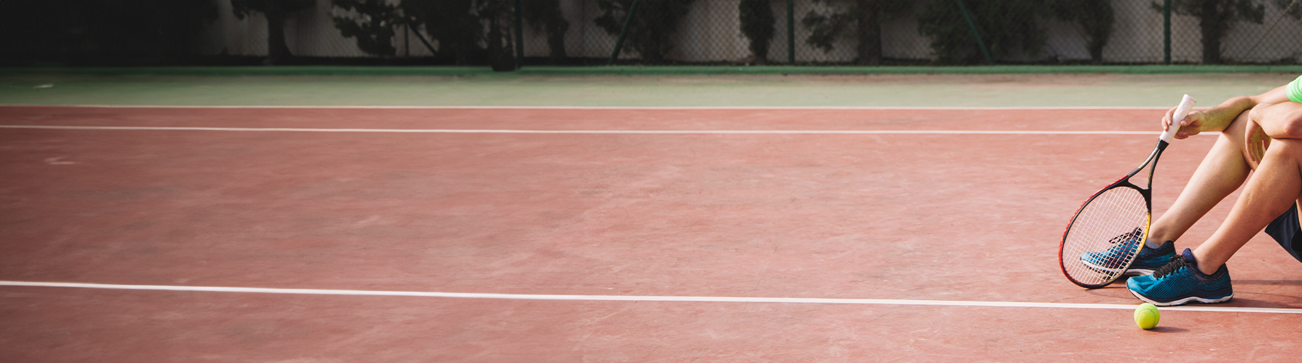 Quadras de saibro do HB Tennis Center